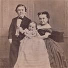 Tom Thumb and family